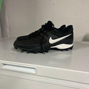 Nike Black and White Men's Athletic Cleats